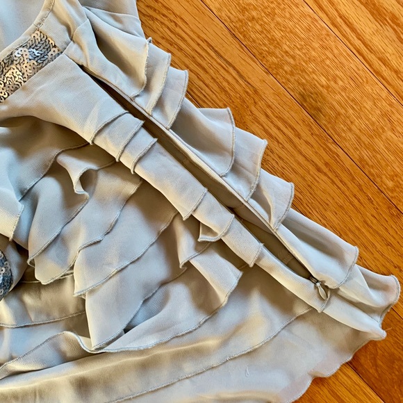 Express Gray Ruffled Tank - Picture 4 of 6